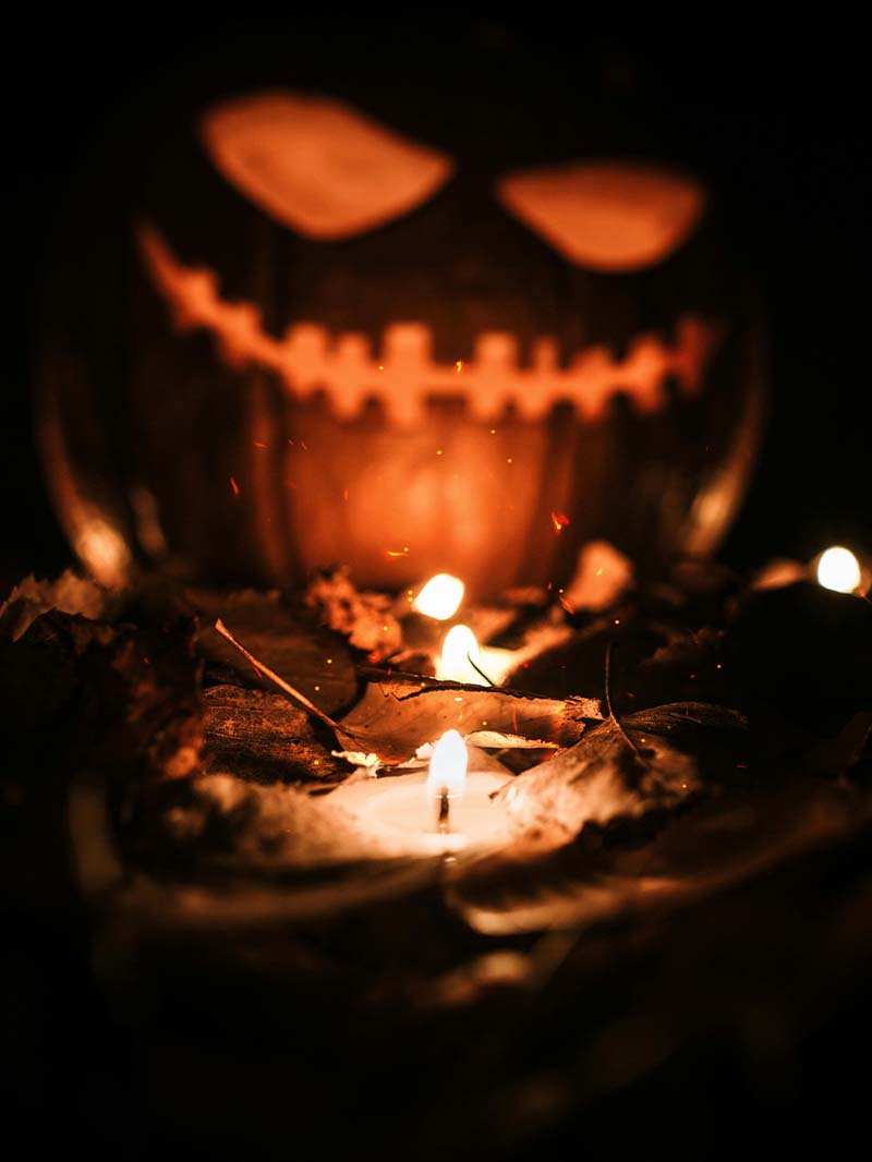 Creepy Pumpkin Glow Awesome Halloween Wallpaper