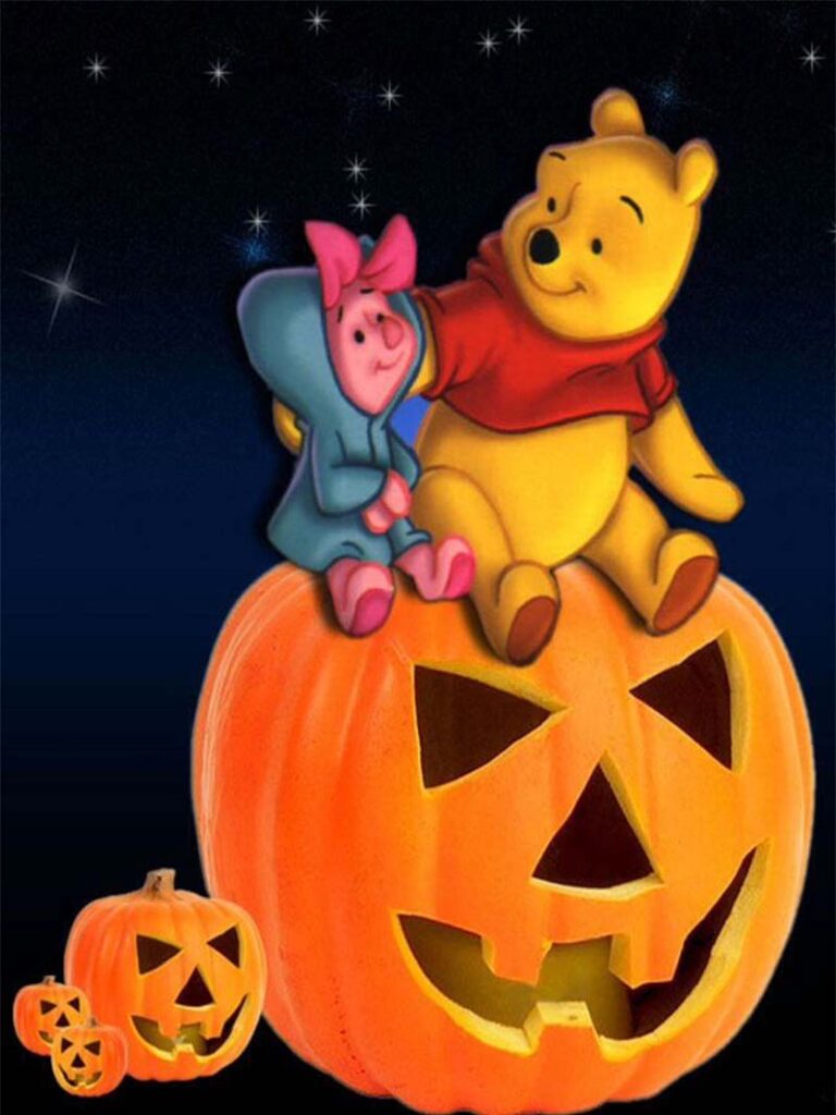 Winnie the Pooh Halloween Wallpaper featuring pumpkins